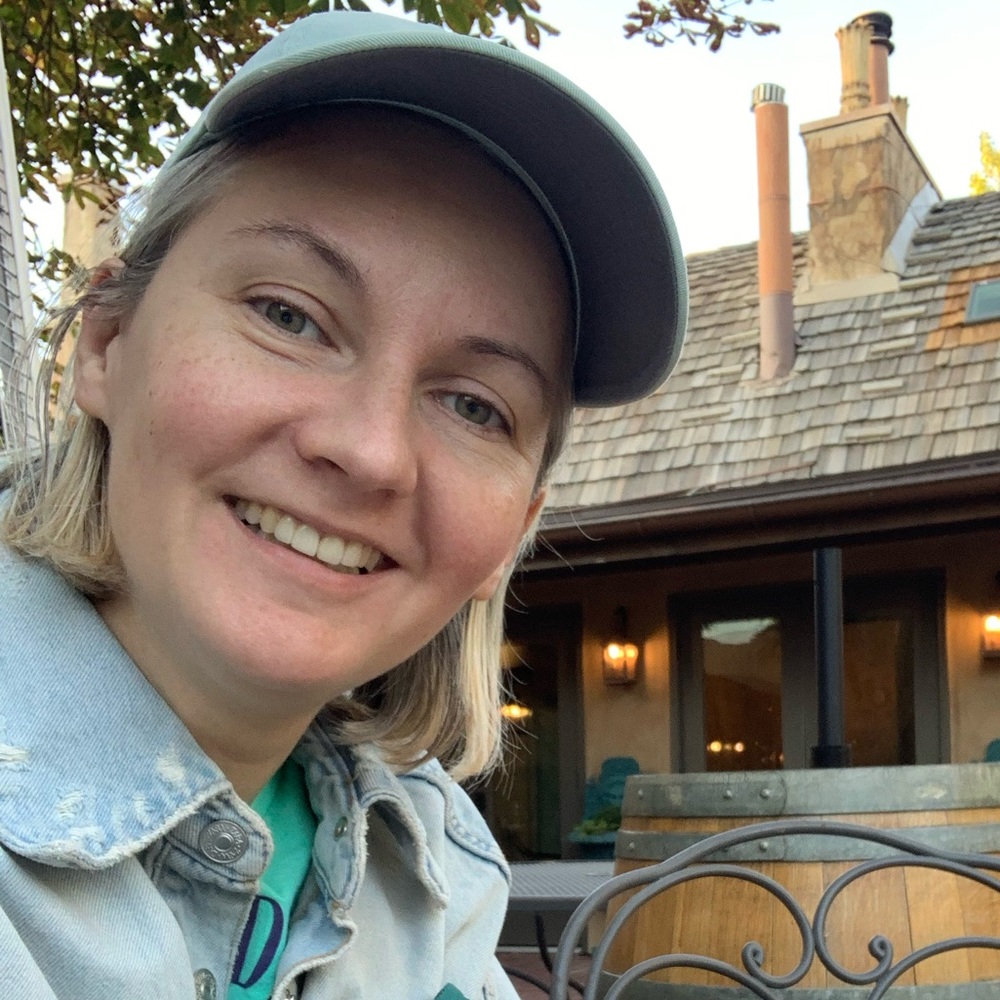 Meet your Posher, Alina
